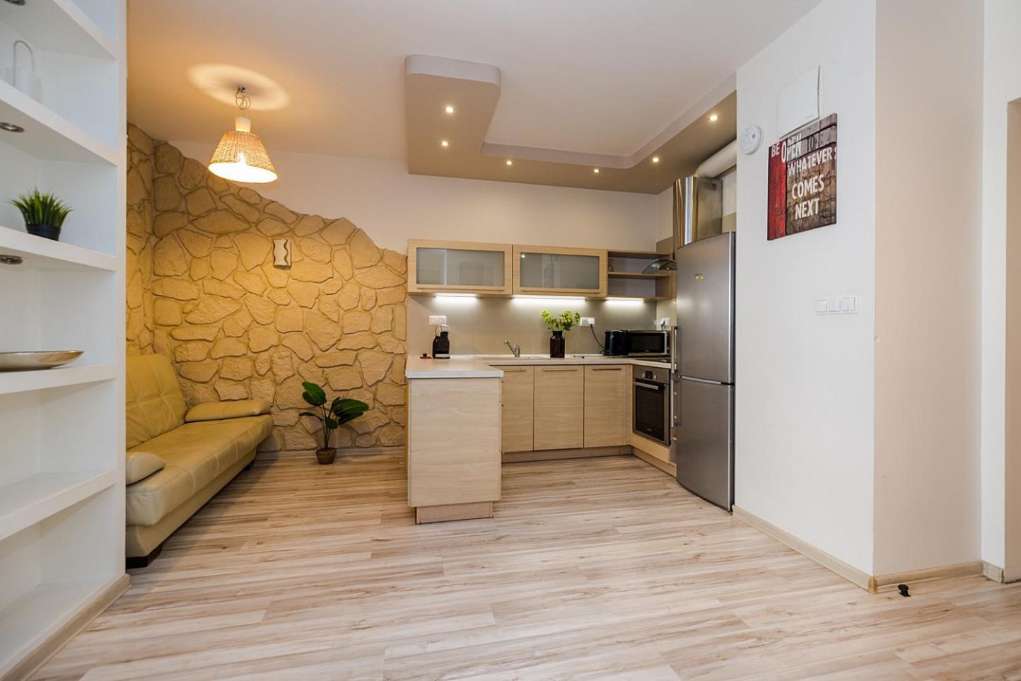 Superior Panska, 2 Rooms, 1 Bedroom, Metro! 24h Reception!